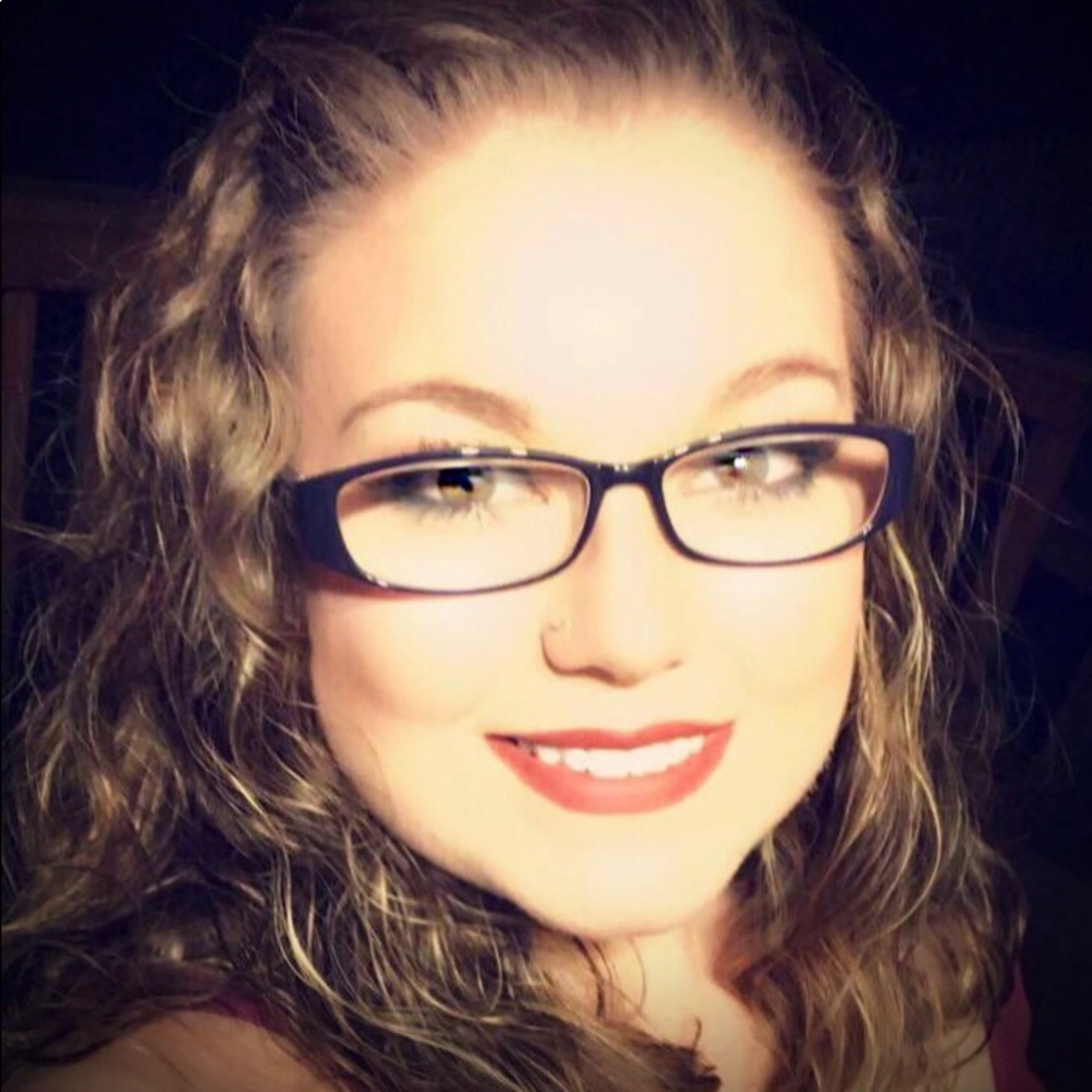 Meet your Posher, Lindsey